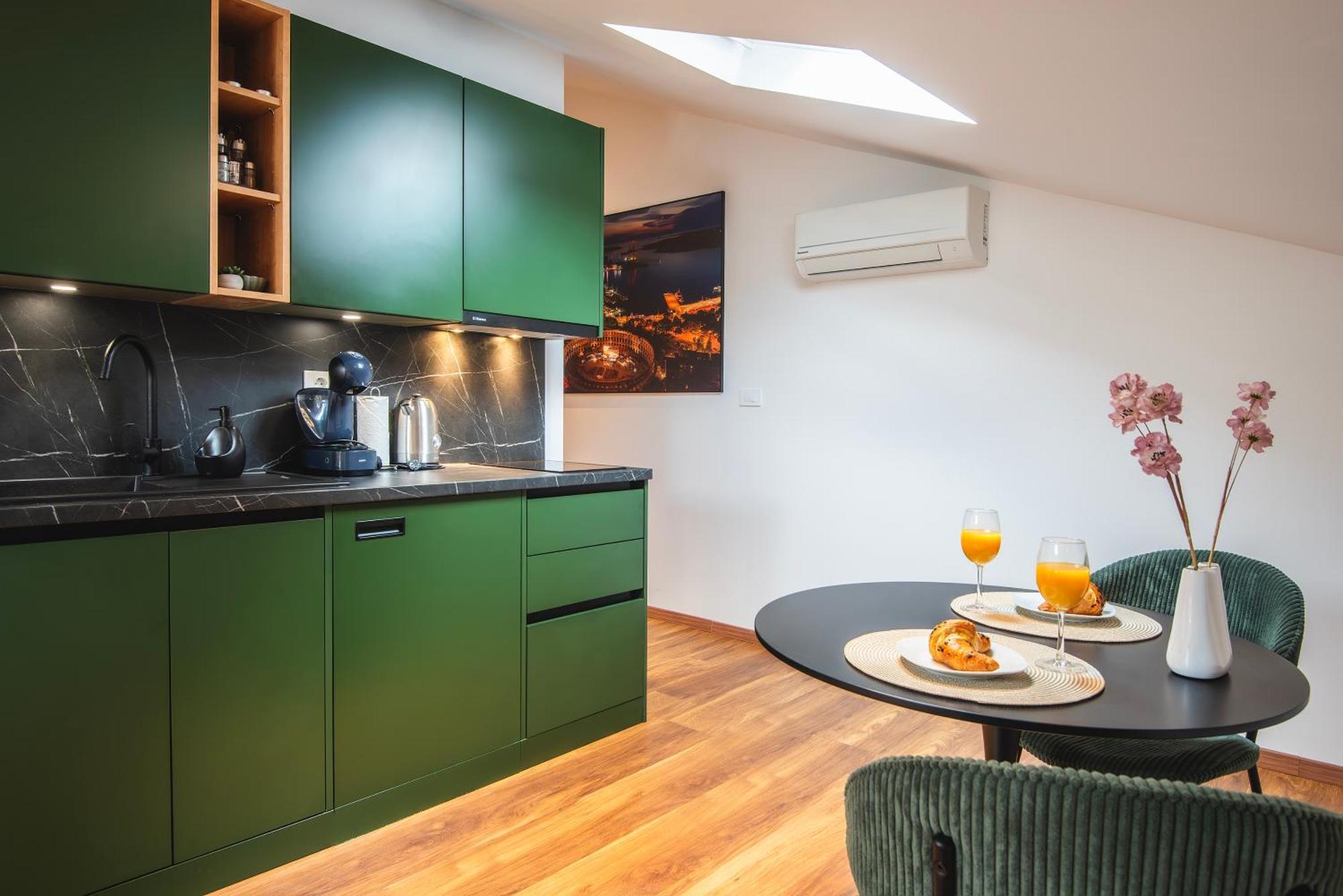 D&A Amphitheatre Premium Apartments With Free Parking Pula Exterior photo