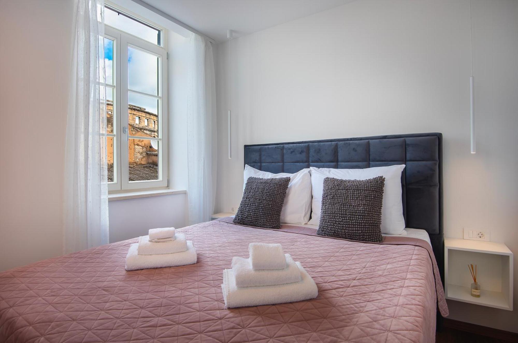 D&A Amphitheatre Premium Apartments With Free Parking Pula Exterior photo