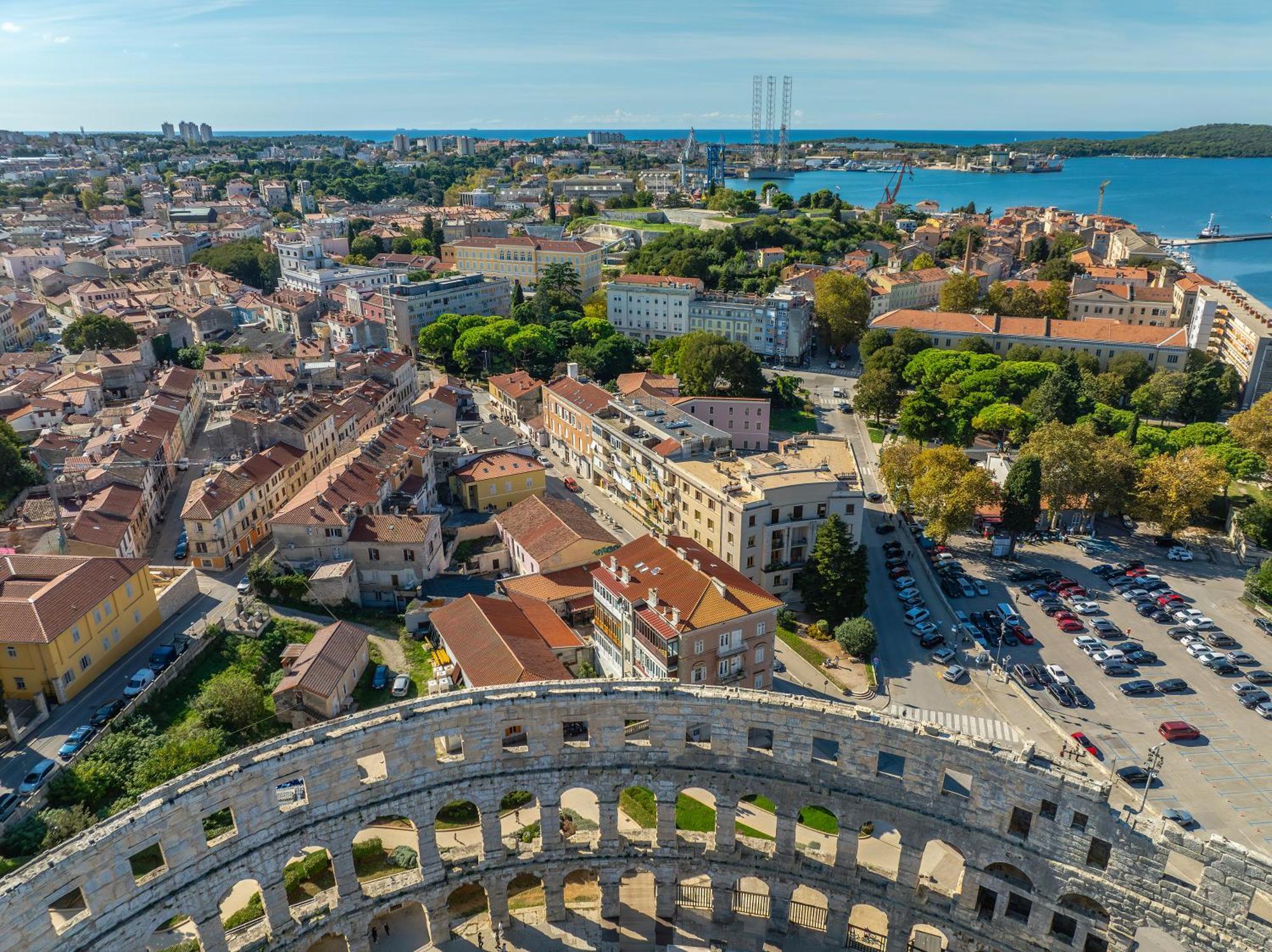 D&A Amphitheatre Premium Apartments With Free Parking Pula Exterior photo